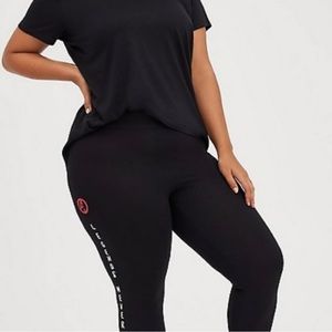 Torrid size 6 Avenger’s leggings !